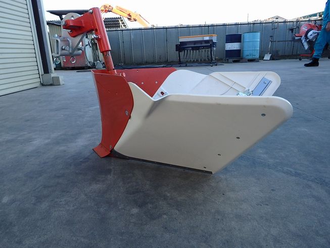 畝たて器 Vカット畝たて機 写真４